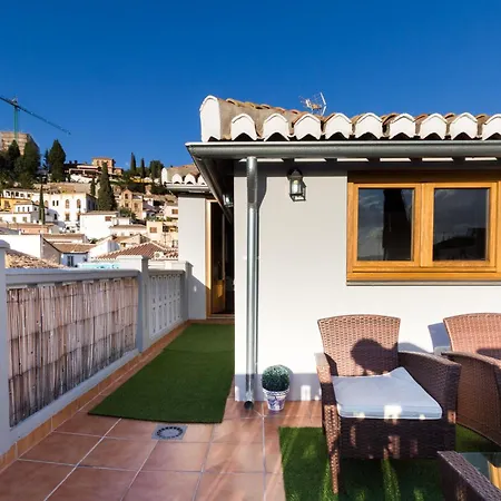 Fantástico ático con terraza y vistas en el centro-3